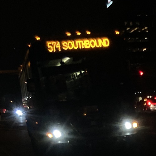 574
